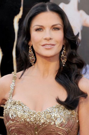 Inverosimilmente joven, Catherine Zeta-Jones ¡se ve increíble!