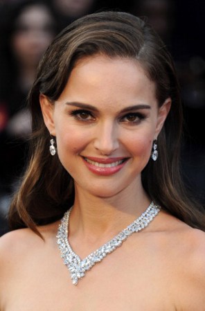 Natalie Portman: “Belleza es cuando tu personalidad brilla a través de tu imagen”.