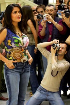 Salma Valgarma Hayek Jiménez, su nombre de pila, nació el 2 de septiembre de 1966 en Coatzacoalcos, Veracruz, México.