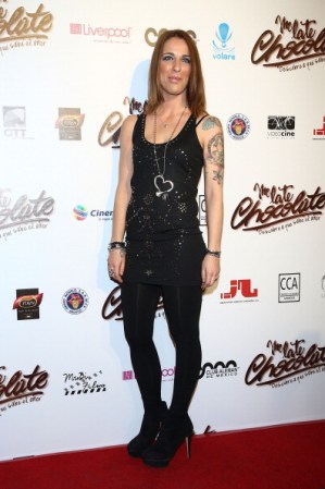 Eva Brotons es ejemplo de lo que no debes hacer si quieres cautivar a tu pareja en una noche de San Valentín. No apuestes a que todo tu look sea de tendencia "rocker", si tienes muchos tatuajes, procura esconder uno que otro, y agrega un detalle más femenino.