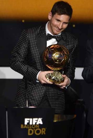 Los goles de Messi también tienen al Barcelona, con su nuevo entrenador Tito Vilanova, galopando al frente de la liga española.