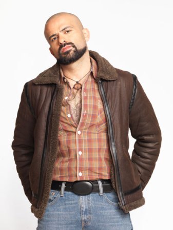 Francisco Vázquez como Macario.