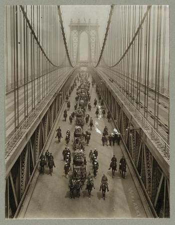 Una recopilación de fotos nostálgicas del antiguo Nueva York, cuando estaba es su apogeo de crecimiento.