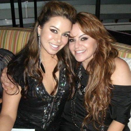 Jenni y su hija Chiquis.