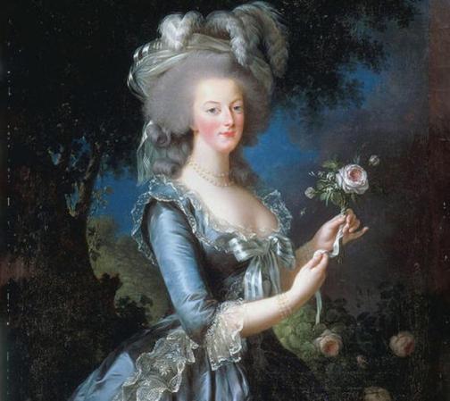 María Antonieta, que eventualmente falleció en la guillotina, se hizo construir un criadero de ostras en París porque le fascinaba comerlas mientras hacía el amor.