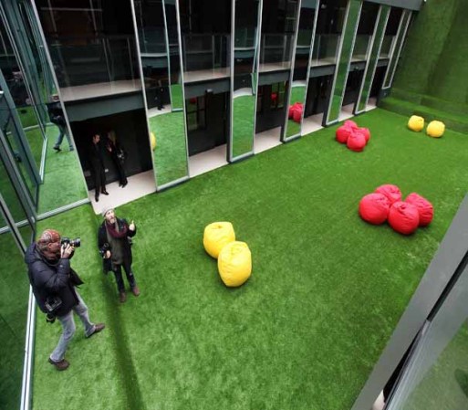 Varios medios de comunicación se dieron cita a la apertura del hotel gay en la gran manzana.
