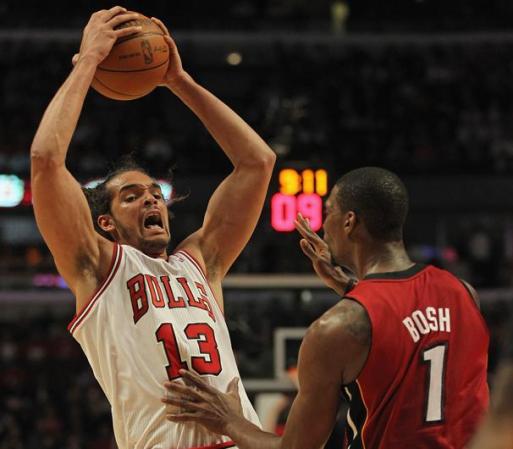 Joakim Noah sí que sabe cómo añadirle drama a los juegos de los Bulls de Chicago.