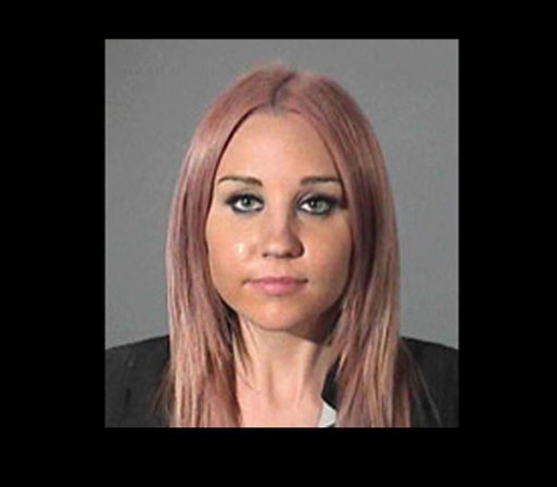La actriz Amanda Bynes comenzó en el 2012 el primero de varios tropiezos con la ley, a raíz de un presunto problema de drogas y alcohol.