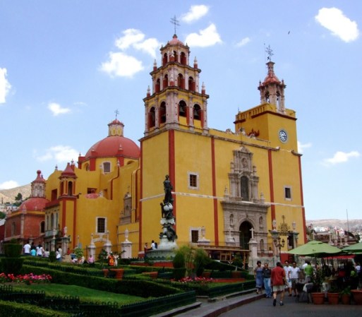 Uno de los edificios que mas representan a Guanajuato, es la Basílica Colegiata de Nuestra Señora de Guanajuato.