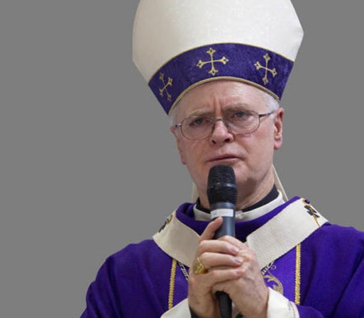 El Cardenal Odilo Scherer nació en la ciudad de Cerro Largo Brasil, hijo de una madre alemana. Tiene 63 años y llegó a sacerdote en 1976.