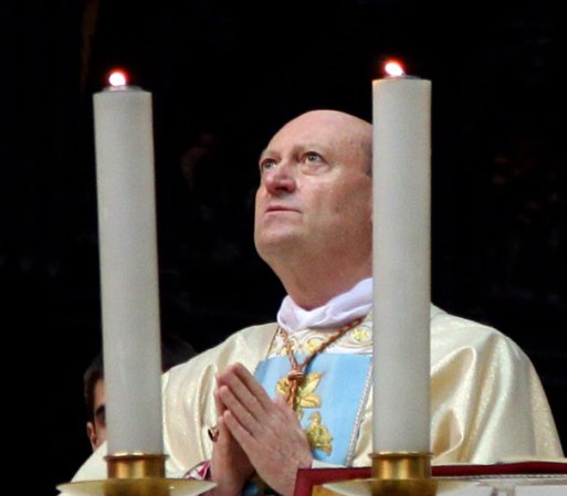 El Cardenal Gianfranco Ravasi tiene 70 años de edad y es originario de Italia.