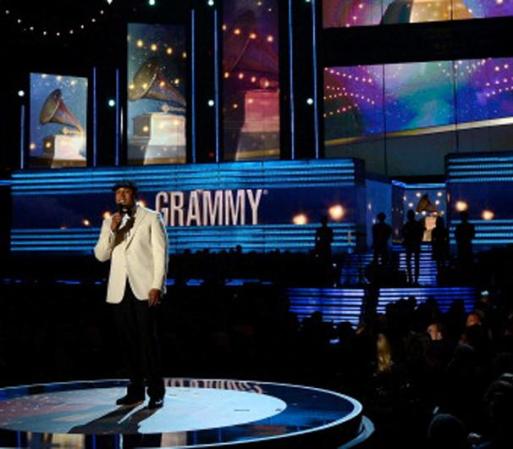 LL Cool J fue el encargado de oficiar como anfitrión en la 55th Annual GRAMMY Awards. Si bien no se destacó, favoreció a que la noche se desarrollara con dinamismo sin dejar de ser entretenida. Misión cumplida.