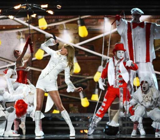 Uno de los mejores momentos fue cuando sobre el escenario Taylor Swift armó mágicamente un circo asombroso que nos dejó a todos con la boca abierta.