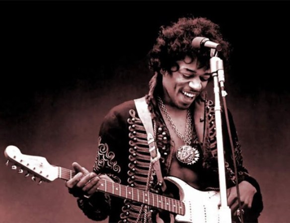 Jimi Hendrix. En la década de los 60 este músico afroaméricano cambio la historia del rock. Es considerado como el mejor guitarrista que ha existido. Murió a la edad de 27 años, debido a una mezcla de somníferos y alcohol.