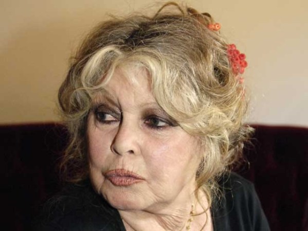 Brigitte Bardot, ya mayor.