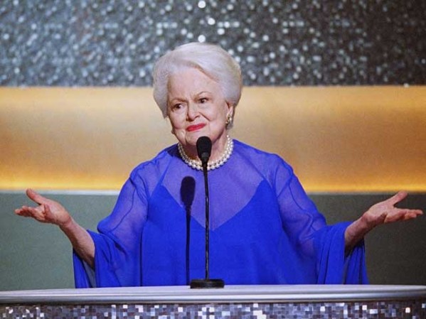 Olivia de Havilland, ya mayor.