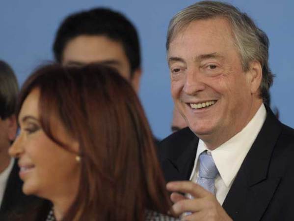 Además, un ex ministro de Cristina Fernández aseguró que la mandataria estuvo "sometida" a las órdenes de su esposo Néstor Kirchner, según los cables diplomáticos de WikiLeaks.