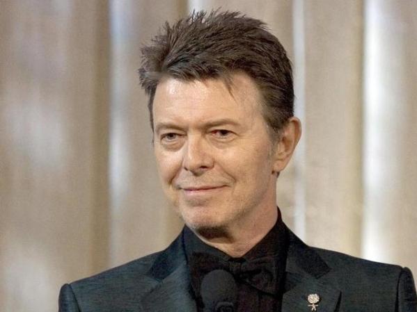 David Bowie, el cantante y actro británico siempre ha tenido una imagen algo andrógina. En una entrevista en 1972 se declaró bisexual.