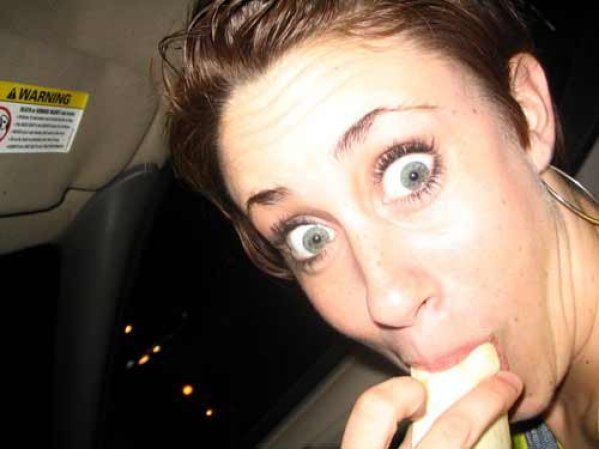 Fotos tomadas de la página que Casey Anthony mantenía en photobucket.com antes de ser juzgada y exonerada por la muerte de su hija Caley Anthony y que fueron consideradas como posible evidencia por la fiscalía.