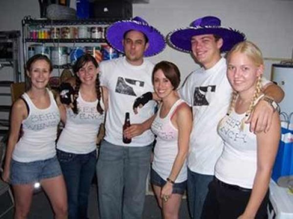Fotos tomadas de la página que Casey Anthony mantenía en photobucket.com antes de ser juzgada y exonerada por la muerte de su hija Caley Anthony y que fueron consideradas como posible evidencia por la fiscalía.