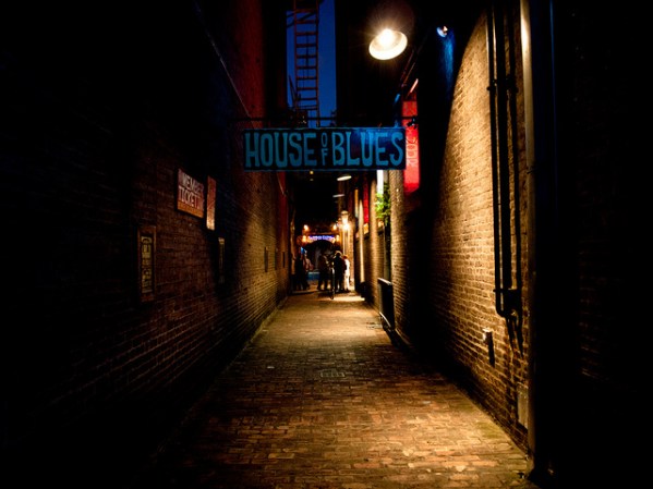 HOUSE OF BLUES: Para escuchar un poco de jazz o blues y picar unas deliciosas botanas.