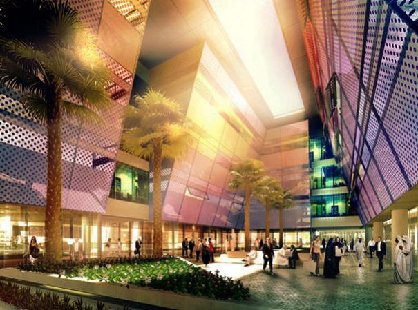 Masdar se diferenciará de otras ciudades al disminuir el consumo de energía a lo necesario para el sustento de la ciudad. No obstante, se estima que el 90% de la producción de energía será solar y el resto por medio de la incineración de desechos, ya que produce menos carbono que la acumulación.