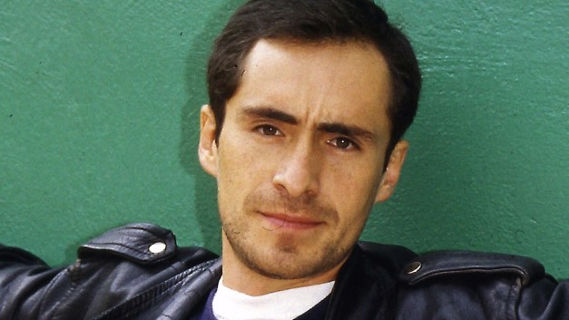 Dan reconocimiento al actor mexicano por su trabajo con la comunidad inmigrante. 