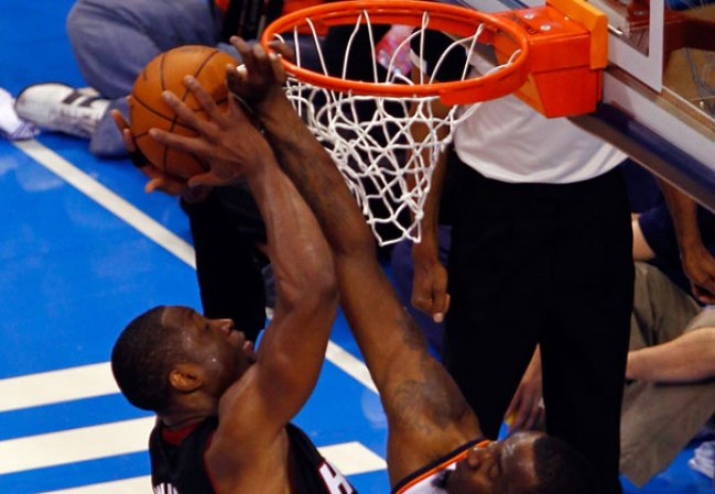 El Heat derrota al Thunder 100-96.