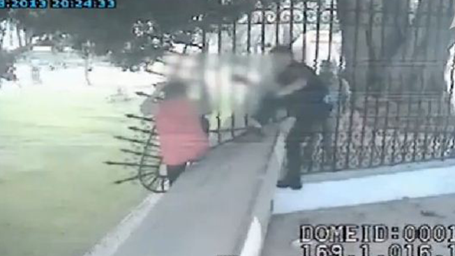 Policía salva a mujer del suicidio