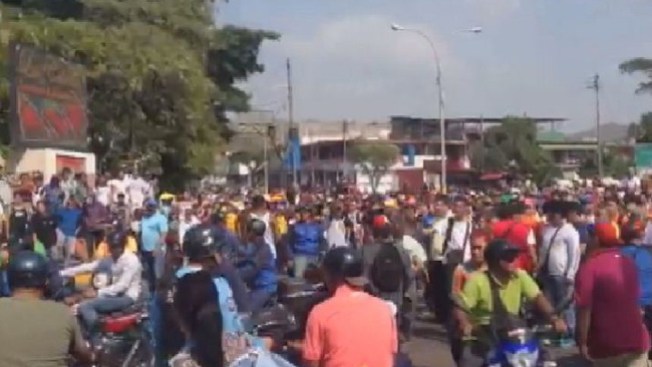 Presión de Camerún tiene a Australia contra las cuerdas