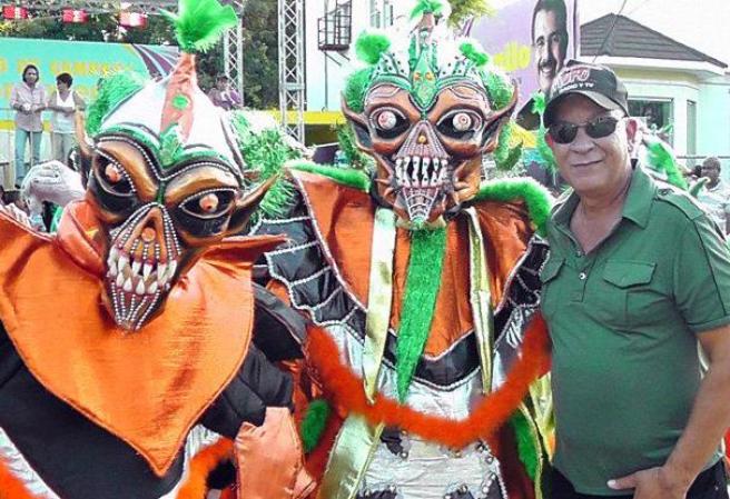 Los dominicanos celebran por todo lo alto durante el mes de febrero su fiesta de carnaval, la cual culmina el 27 de febrero con la fiesta del Día de Independencia.