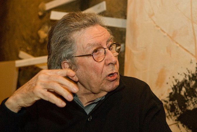 6 DE FEBRERO, 2012: Muere el pintor español Antoni Tapies, con 88 años de edad.