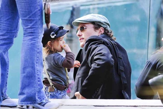 Levi Alves feliz de estar con su papa