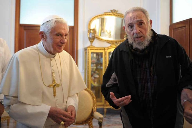 Benedicto XVI en su visita a Cuba y encuentro con el ex mandatario cubano, Fidel Castro.