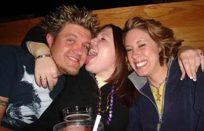 Fotos tomadas de la página que Casey Anthony mantenía en photobucket.com antes de ser juzgada y exonerada por la muerte de su hija Caley Anthony y que fueron consideradas como posible evidencia por la fiscalía.