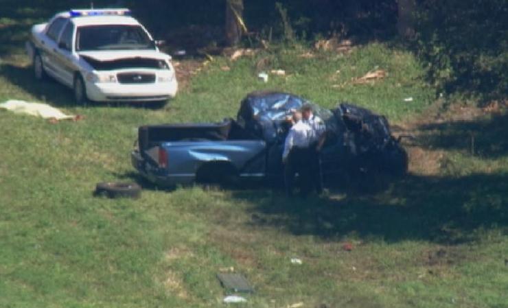 2 DE NOVIEMBRE, 2012: Imágenes tomadas desde el helicóptero de Telemundo 51 del lugar donde un policía de Broward ha resultado herido en un tiroteo. <br /> Mira aquí las imágenes y lee los detalles de esta noticia.<br />