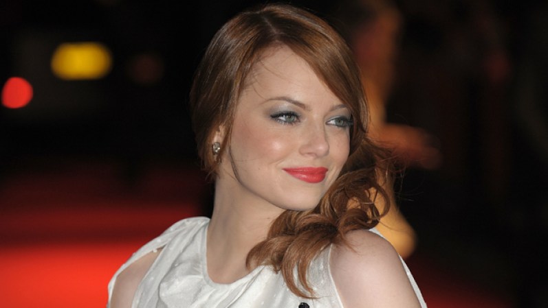 Emma Stone, posición 6: AskMen.com no puede culpar al actor Jim Carrey por su alocado vídeo en que confesaba estar enamorado de la pelirroja. Desde que salió en “Easy A”, la actriz ha sido toda una sensación.
