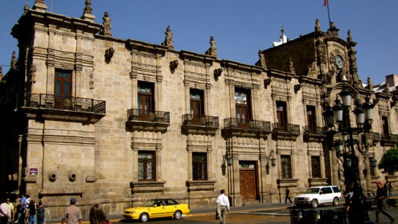El Palacio de Gobierno del estado de Jalisco se terminó de construir en 1774, pero su interior tuvo que ser remodelado por completo tras una explosión en 1859.