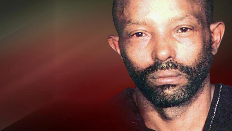 Anthony Sowell causó estupor en Cleveland en el mes de octubre del 2009, cuando la policía encontró los restos de al menos 11 cadáveres femeninos escondidos en varios puntos de su casa. Sowel se había mudado a esa casa en el año 2005 después de salir de la cárcel, donde cumplió 15 por intento de violación.