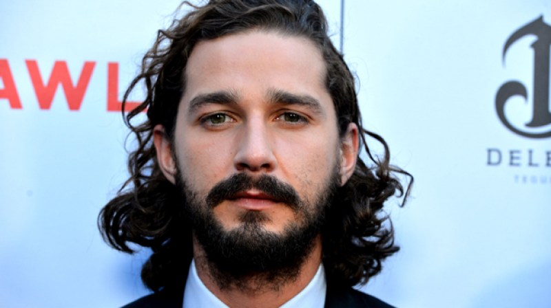 Shia LaBeouf, ¿exhibicionista?