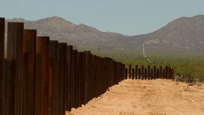 La linea fronteriza entre Estados Unidos y México registra menos cruces, en los últimos 5 años.