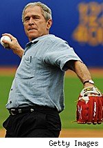 Bush dijo que los inmigrantes vienen con 