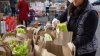 Entregan despensas de alimentos para familias afectadas por las inundaciones