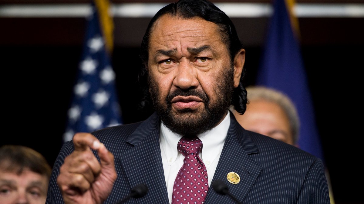 Oficina de Al Green recibe sobre con sustancia desconocida; FBI investiga