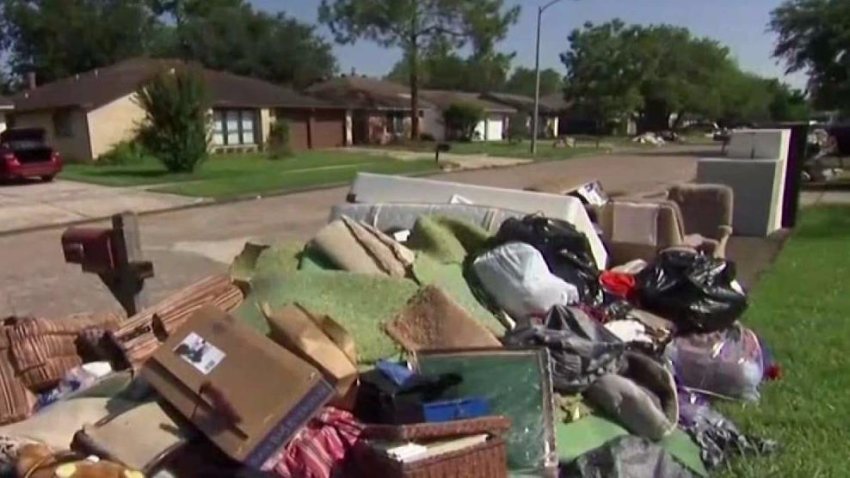 Houston_empieza_recoleccion_de_basura.jpg
