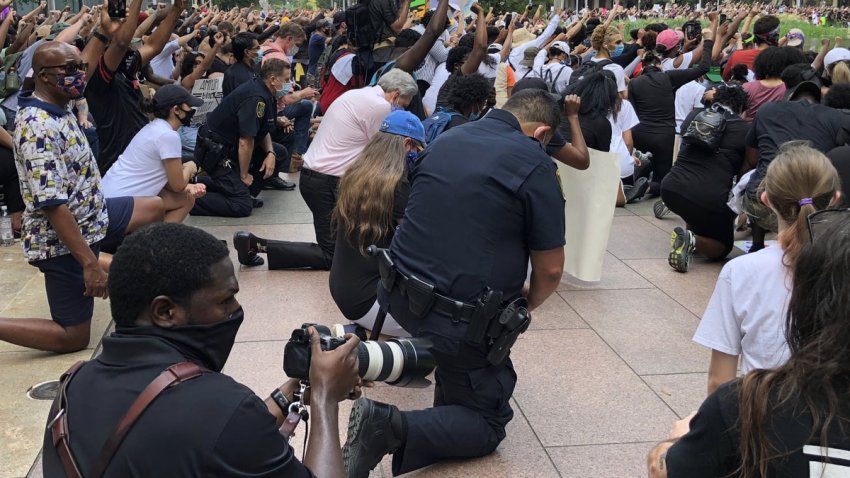 Acevedo participó en las marchas en honor a George Floyd.