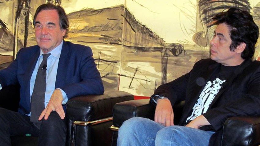 oliver-stone-y-benicio-del-toro-juntos