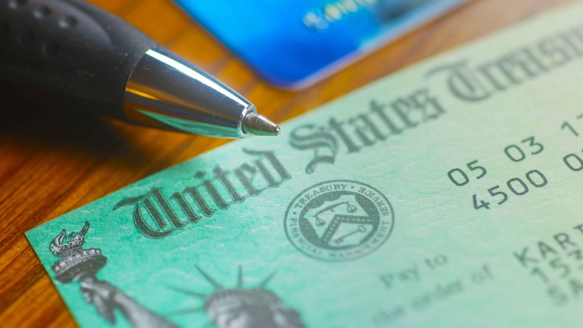 shutterstock-cheque-seguro-social-generica-23423