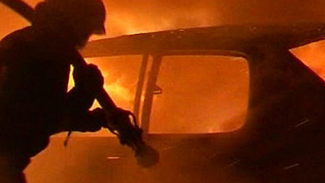 tlmd_07_30carfire