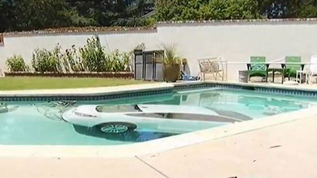 tlmd_auto_piscina_ok